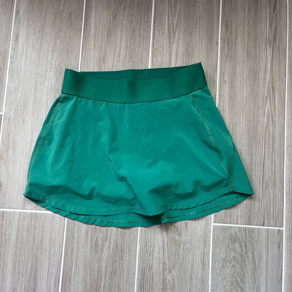 TNA Aritzia Tennis Skirt